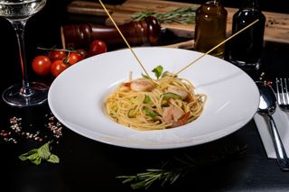 Spaghetti gamberi, zucchine e menta 