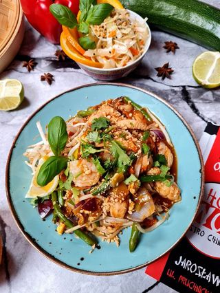 Pad Thai z krewetkami i kurczakiem