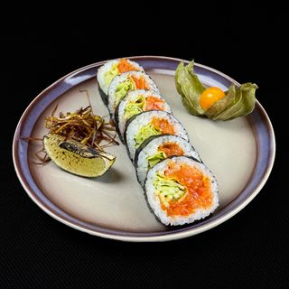 Futomaki tatar z łososia MOWI