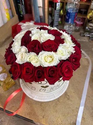 Boite des roses bl/rg
