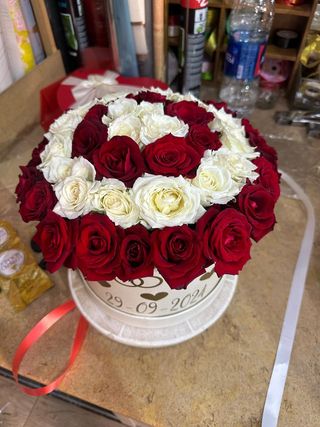 Boite des roses bl/rg