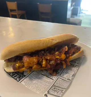 Bocadillo de oreja a la plancha