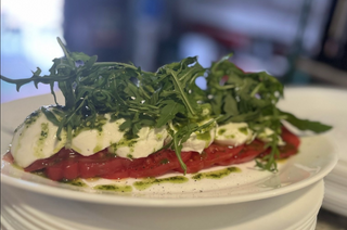 Ensalada tricolore fior