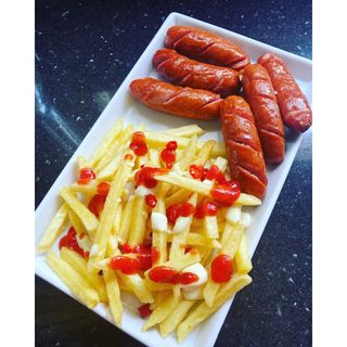 Sausage + chips