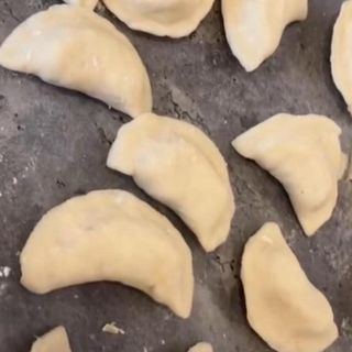 PIEROGI Z MIĘSEM SMAŻONE 