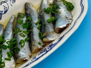 Пряна тюлька з домашньою олією (50g)