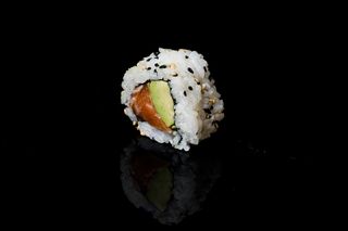 Uramaki Roll De Salmón (8 Uds.)