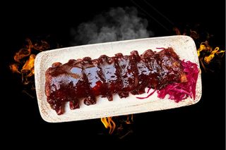 Coaste de vitel cu sos BBQ