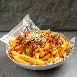 Loaded SHTO fries & truffles & crispy bacon