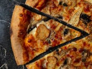 Pizza Kurczak-Pieczarki