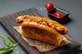 Хот-дог класичний з молочною сосискою