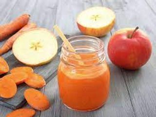 Zumo Natural De Zanahoria Con Manzana y Naranja