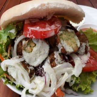 Döner kebab falafel 