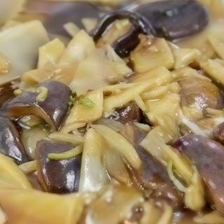 Bambú Y Setas Chinas Salteadas