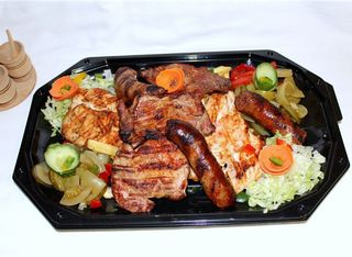 Platou casa romaneasca pentru 3/4 persoane