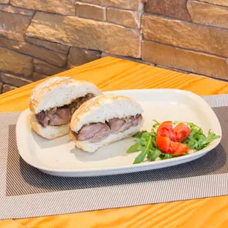 Sanduíche de Bochecha de Porco Ibérico