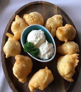 Uštipci sa kajmakom