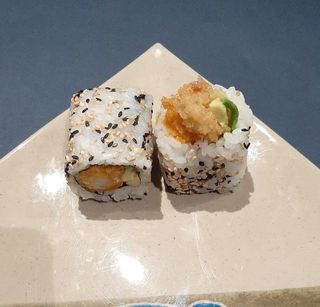 California Pollo Tempura (8 Piezas)