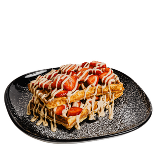Waffle de Morango e Kinder Bueno