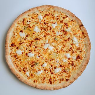 Сырная пицца