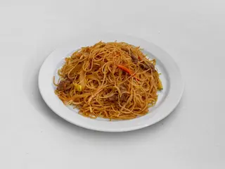 Fideos chinos con ternera