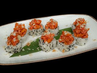 Рол Спайсі Тар-тар тунець та креветка темпура 200г