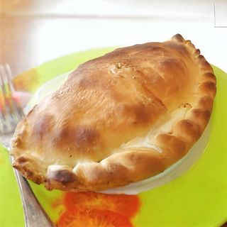 Pizza calzone du chasseur