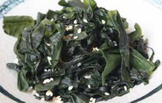 32 Wakame salad