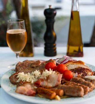 Mješano meso za jednu osobu 900gr