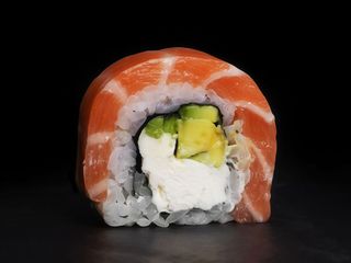 ФІЛАДЕЛЬФІЯ З ЛОСОСЕМ (300g)