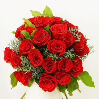 Buchet cadou cu 25 trandafiri rosii