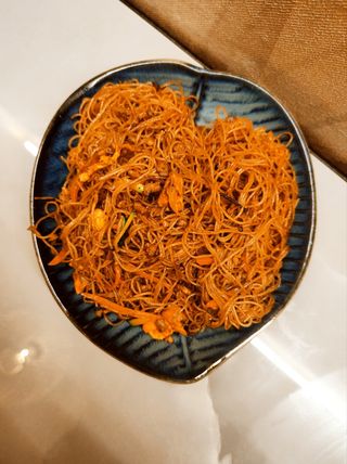  Spaghetti di riso saltati con verdure