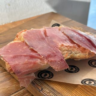 Tomate Natural, Aceite, Sal Y Paleta Ibérica (Media Porción)