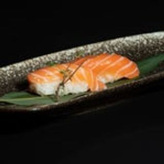 43 Nigiri sake