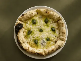 Піца сирна (485g)