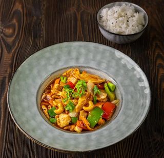 Pad Med Mamuang
