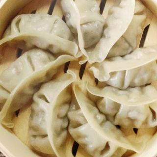 Ravioli al vapore ripieno di pesce - 6 pezzi（鱼肉蒸饺）