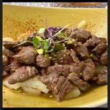 Salteado de solomillo de ternera al ajillo 