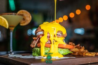 HAMBURGUESA FONDUESTINO CHEESE