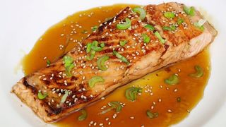 Filetes de pescado con seta y bambu