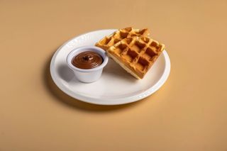 Бельгийские вафли с нутеллой.