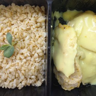 (булгур) Медальоны из индейки в соусе карри