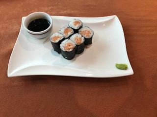 217D. Хосомаки сьомга (6бр)