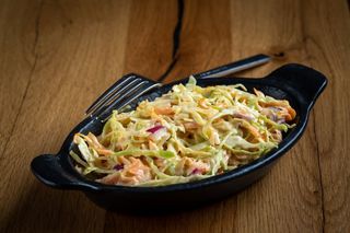 Salată coleslaw