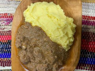 Ficatei de pui cu piure de cartof