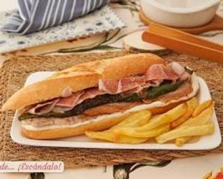 Bocadillo De Serranito