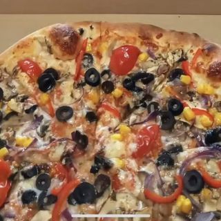 Oferta pizza casei 3+1 gratuit (4 pizza la fel)