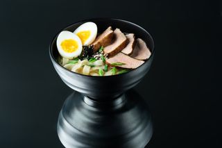 Ռամեն խոզի մսով