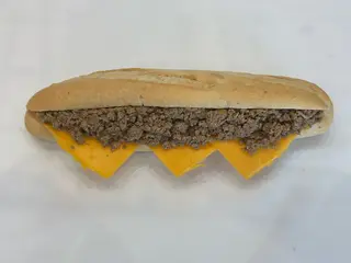 Sándwich Carne Picada Y Queso
