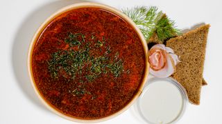 Barszcz ukraiński z wołowiną